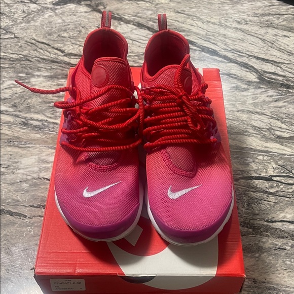 Nike Air Presto - Picture 1 of 3